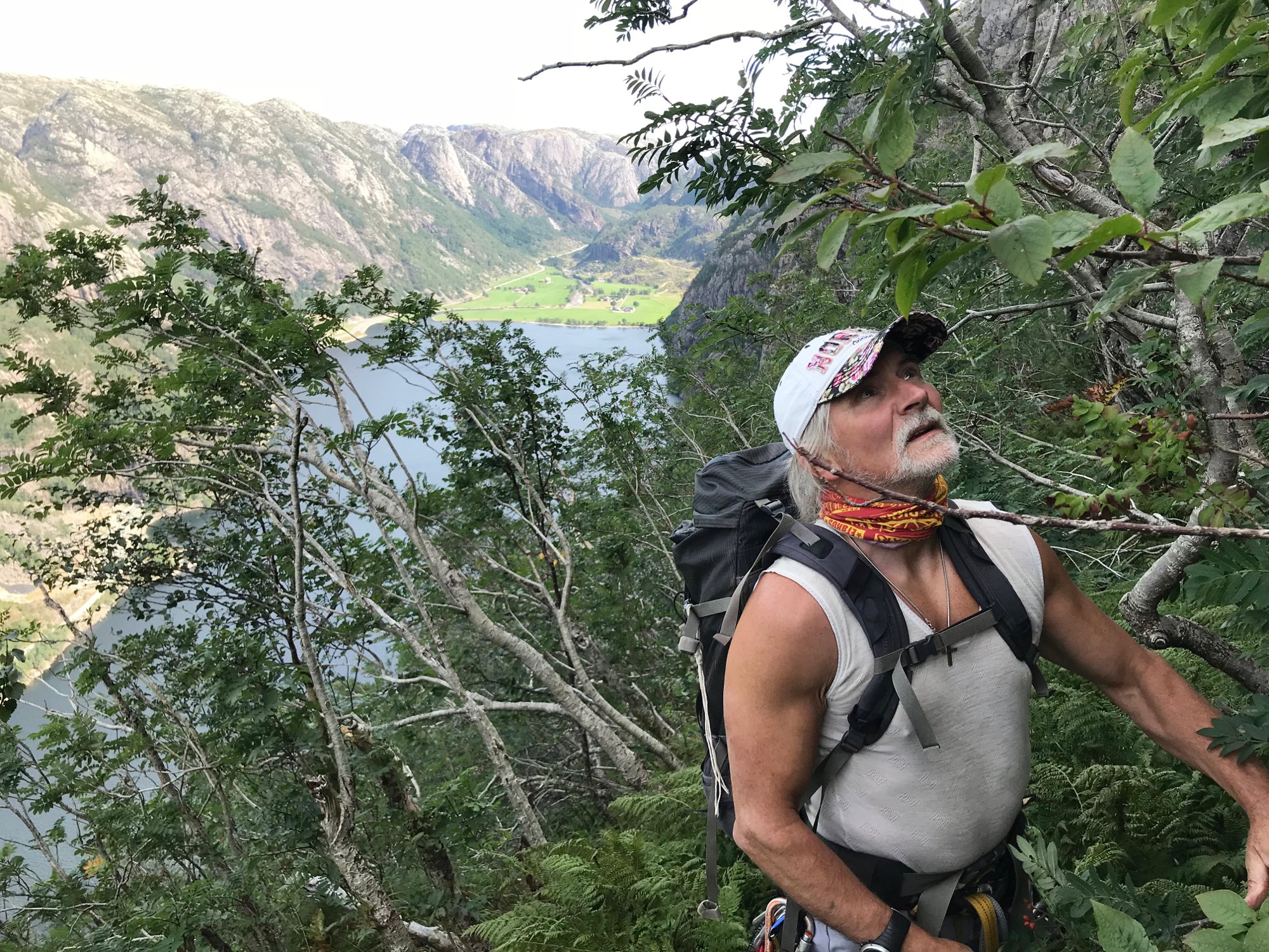 Tore på tur i naturen